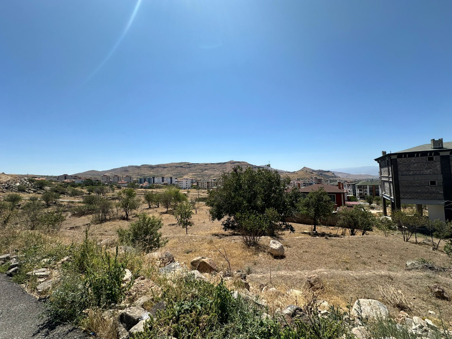 KAYSERİ DEVELİ HARMAN MAHALLESİ GÖLEMEN MEVKİNDE SATILIK VİLLA PARSELİ